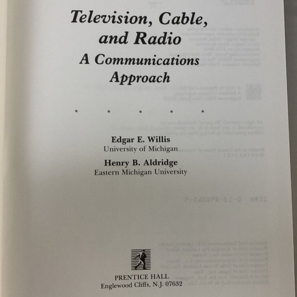 Television Cable Radio Communications Book Approach Edgar WIllis Henry 1992 - Picture 8 of 12